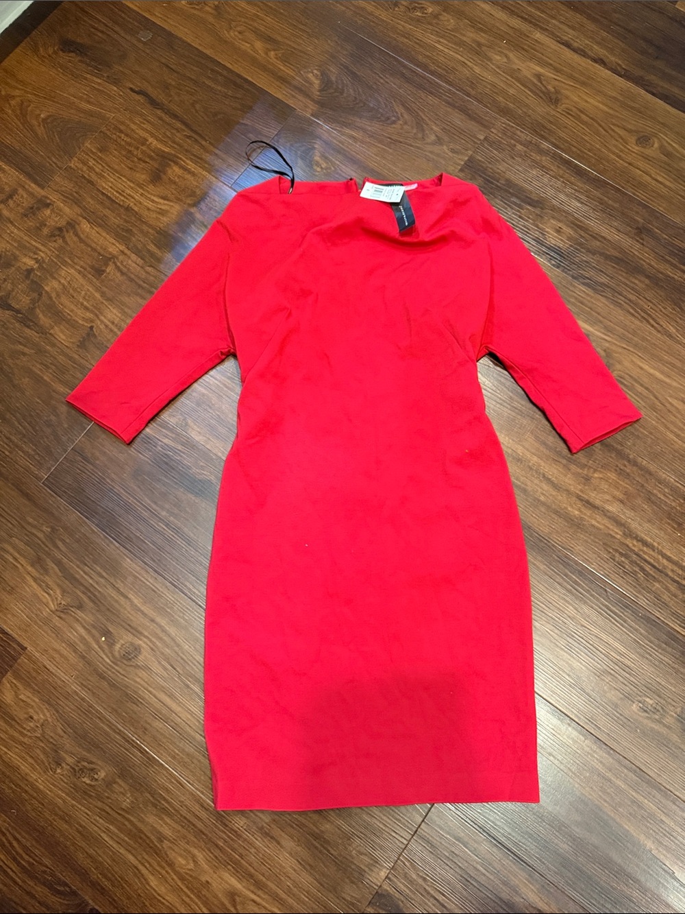 Natori Red Long-Sleeve Sheath Dress